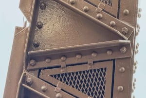 Eiffel Tower Dedicated Reserved Access Top or 2nd by lift