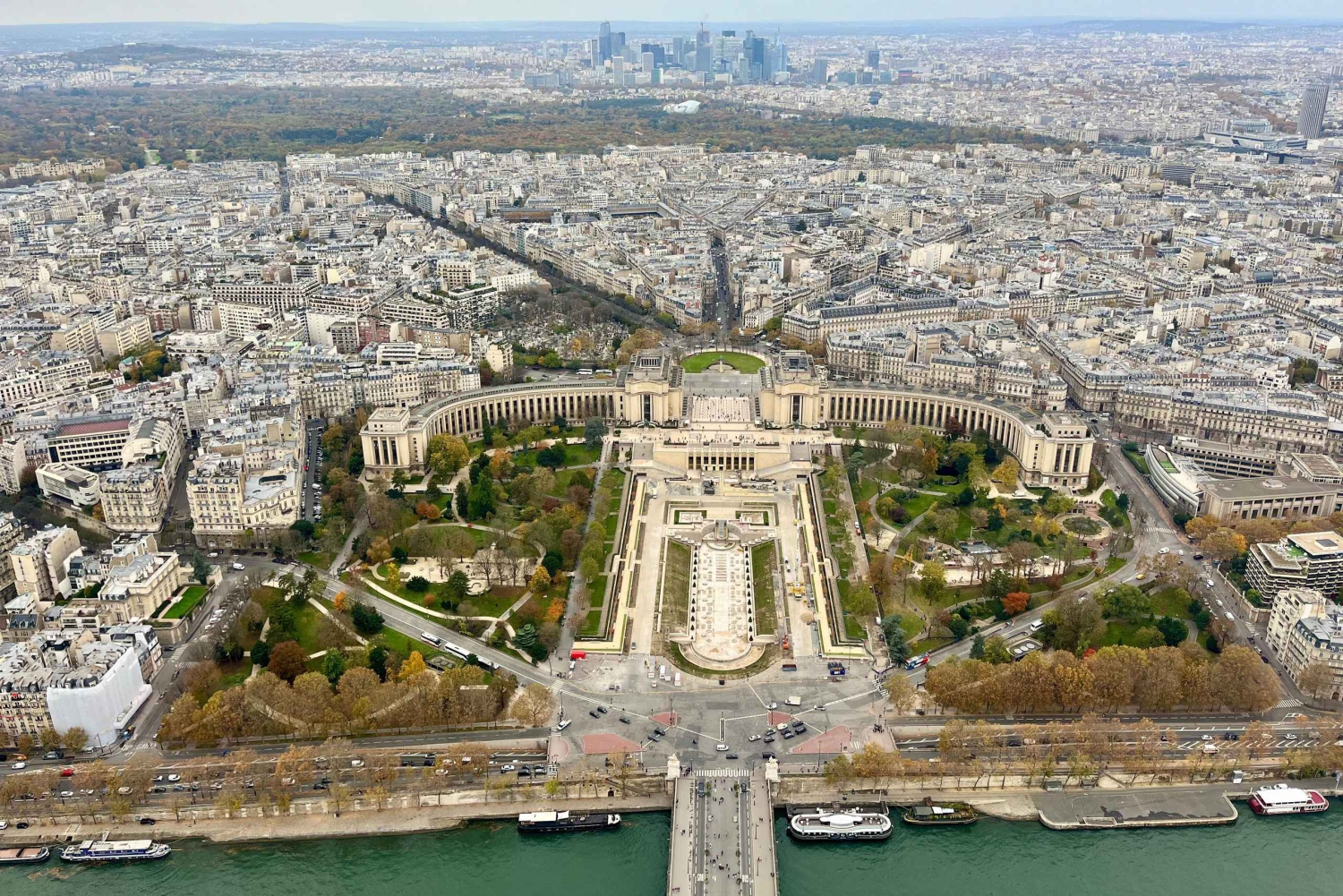 エッフェル塔入場：頂上または2階（オーディオガイド付き）