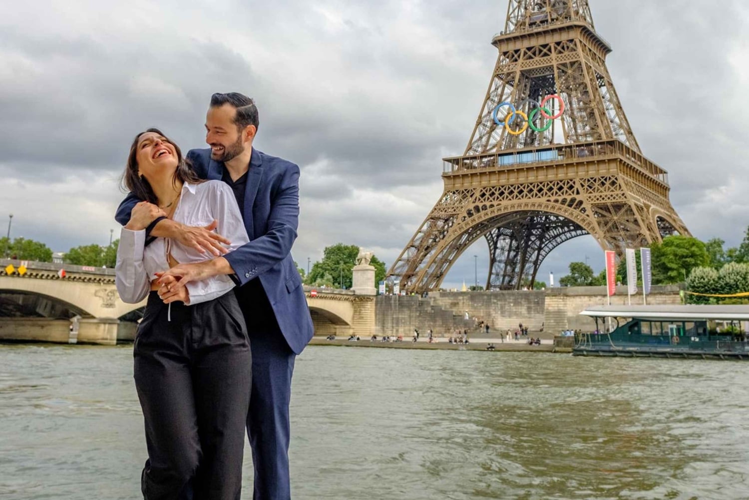 エッフェル塔のプライベート撮影