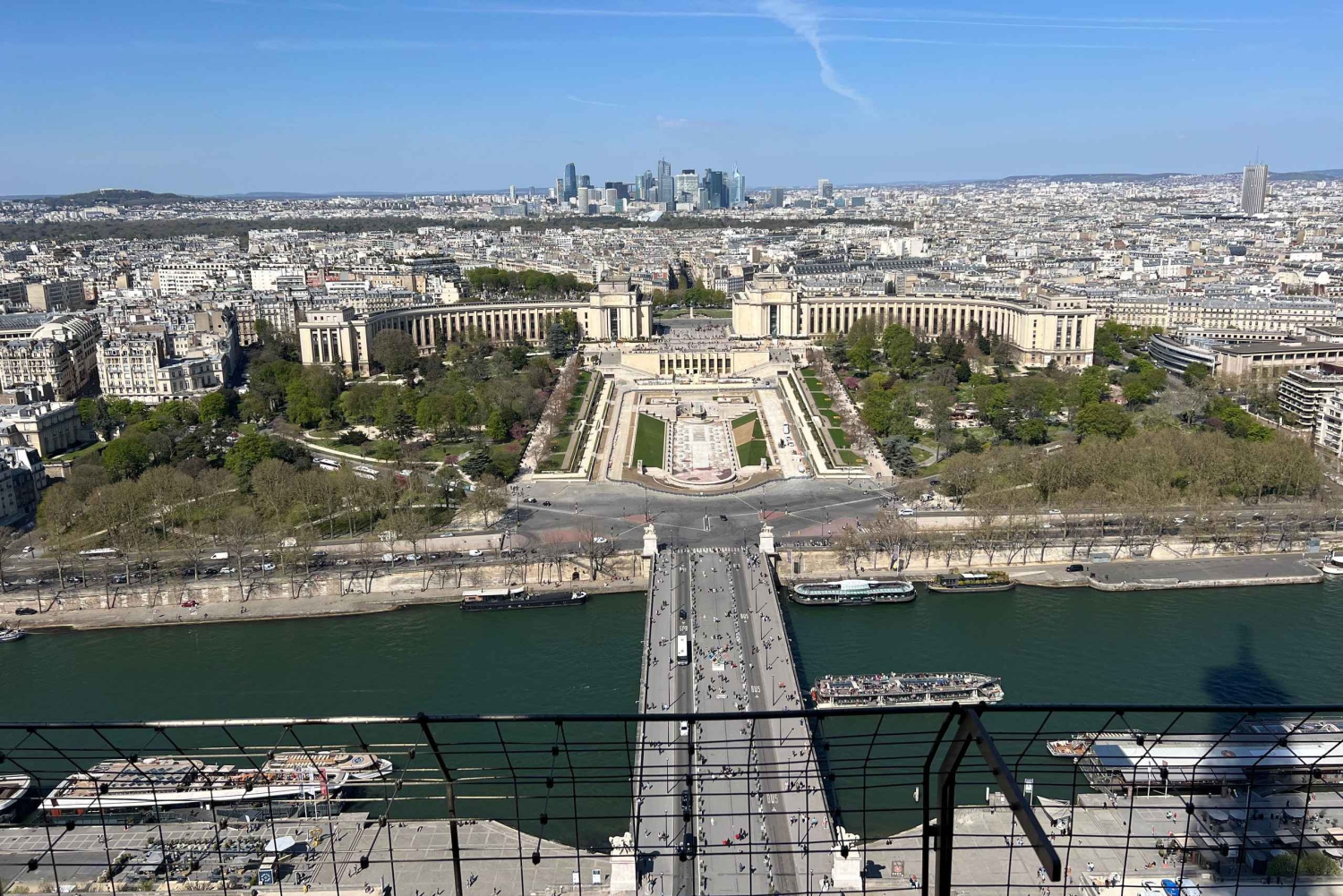 Eiffelturm-Ticket: Spitze oder 2. Etage + Audioguide