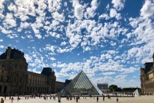 Paris: Emily in Paris Guided Tour