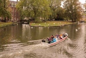 From Paris: Bruges Guided Tour with Hotel Pickup