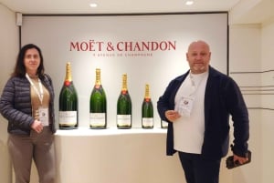 Z Paryża: wycieczka po piwnicach szampana i winnicach oraz degustacja