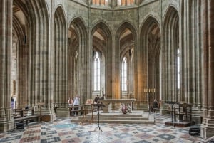 Z Paryża: Całodniowa wycieczka z przewodnikiem do Mont Saint-Michel
