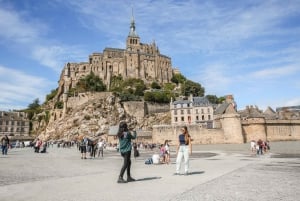 Z Paryża: Całodniowa wycieczka z przewodnikiem do Mont Saint-Michel