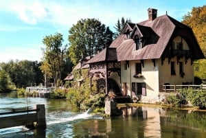 From Paris: Giverny Audio-Guided Tour
