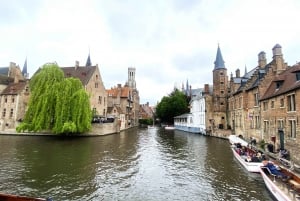 From Paris: Day Trip to the Enchanting Brussels and Bruges