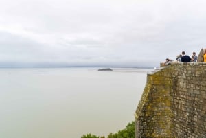From Paris: Mont Saint Michel Day Trip with a Guide