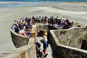 Z Paryża: Prywatna wycieczka Mont Saint-Michel i Normandia D-Day Tour