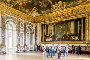 From Paris: Roundtrip Shuttle to Versailles