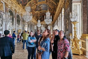 From Paris: Skip-the-Line Palace of Versailles Bike Tour