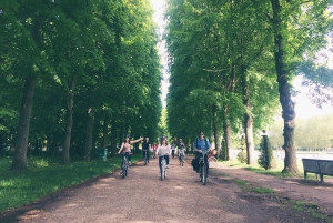 From Paris: Skip-the-Line Palace of Versailles Bike Tour