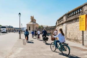 パリ発：優先入場ベルサイユ宮殿自転車ツアー