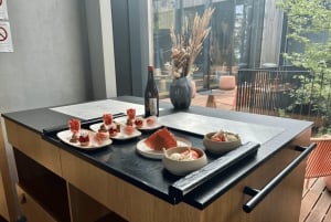 From Paris: Small-Group Champagne Tour with 3-Course Lunch