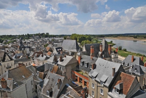 From Paris: Small-Group Loire Valley Castles Full-Day Tour