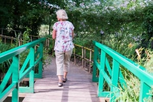 From Paris: Versailles and Giverny Full-Day Trip