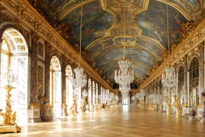 From Paris: Versailles and Giverny Full-Day Trip