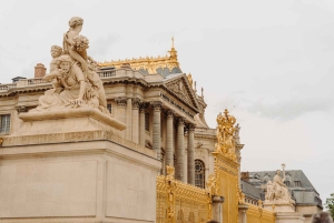 パリからヴェルサイユ宮殿と庭園ガイド付き日帰り旅行