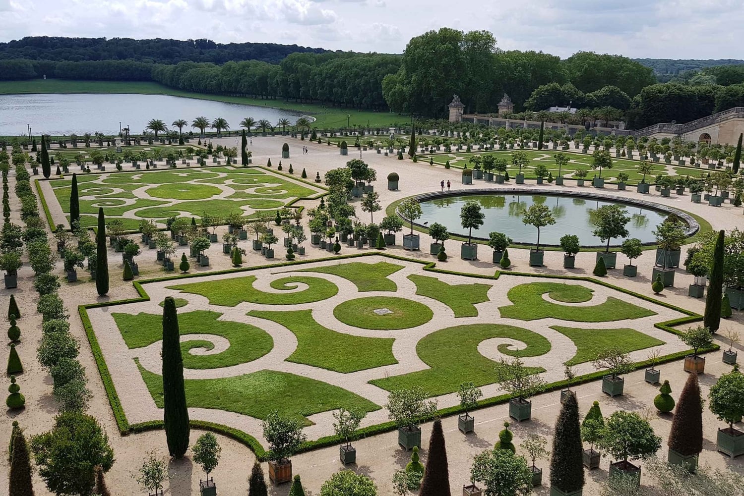 Desde París: experiencia guiada por el palacio y los jardines de Versalles