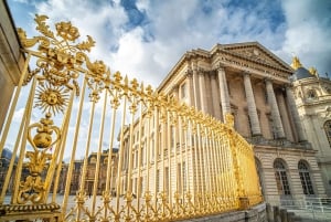 From Paris: Versailles Palace & Gardens Private Guided Tour