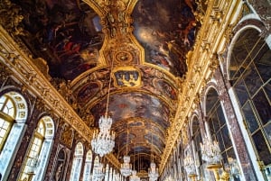 From Paris: Versailles Palace & Gardens Private Guided Tour