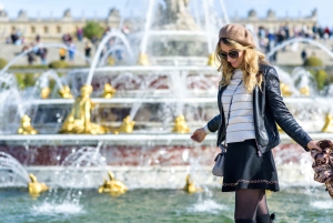 Desde París: Visita guiada al Palacio de Versalles con traslados en autobús