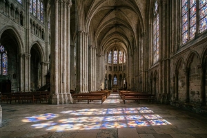 Visite guidée d'une journée à Chartres avec transfert depuis Paris