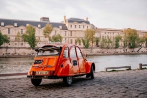 Guided Tour of Paris in Classic Convertible