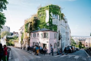 Guided Tour of Paris in Classic Convertible