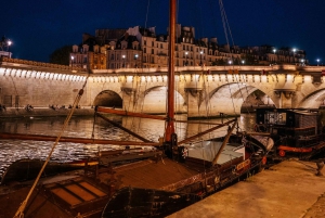 Guided Tour of Paris in Classic Convertible