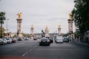 Guided Tour of Paris in Classic Convertible