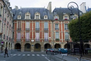 Le Marais & Notre Dame Guided Walking Tour