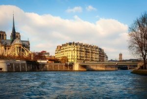Notre Dame Cathedral Exterior Walking Tour w/ Fast Access