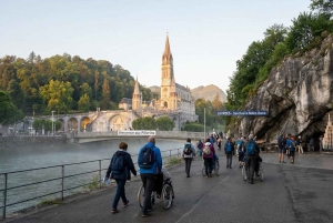 Visita guiada ao Santuário de Lourdes com transfers de Paris