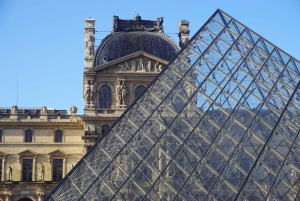 ルーヴル美術館ガイド付き宝探し（ご家族とお子様向け