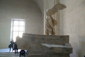 Paris: Guided Louvre Museum Tour with Optional Entry Ticket