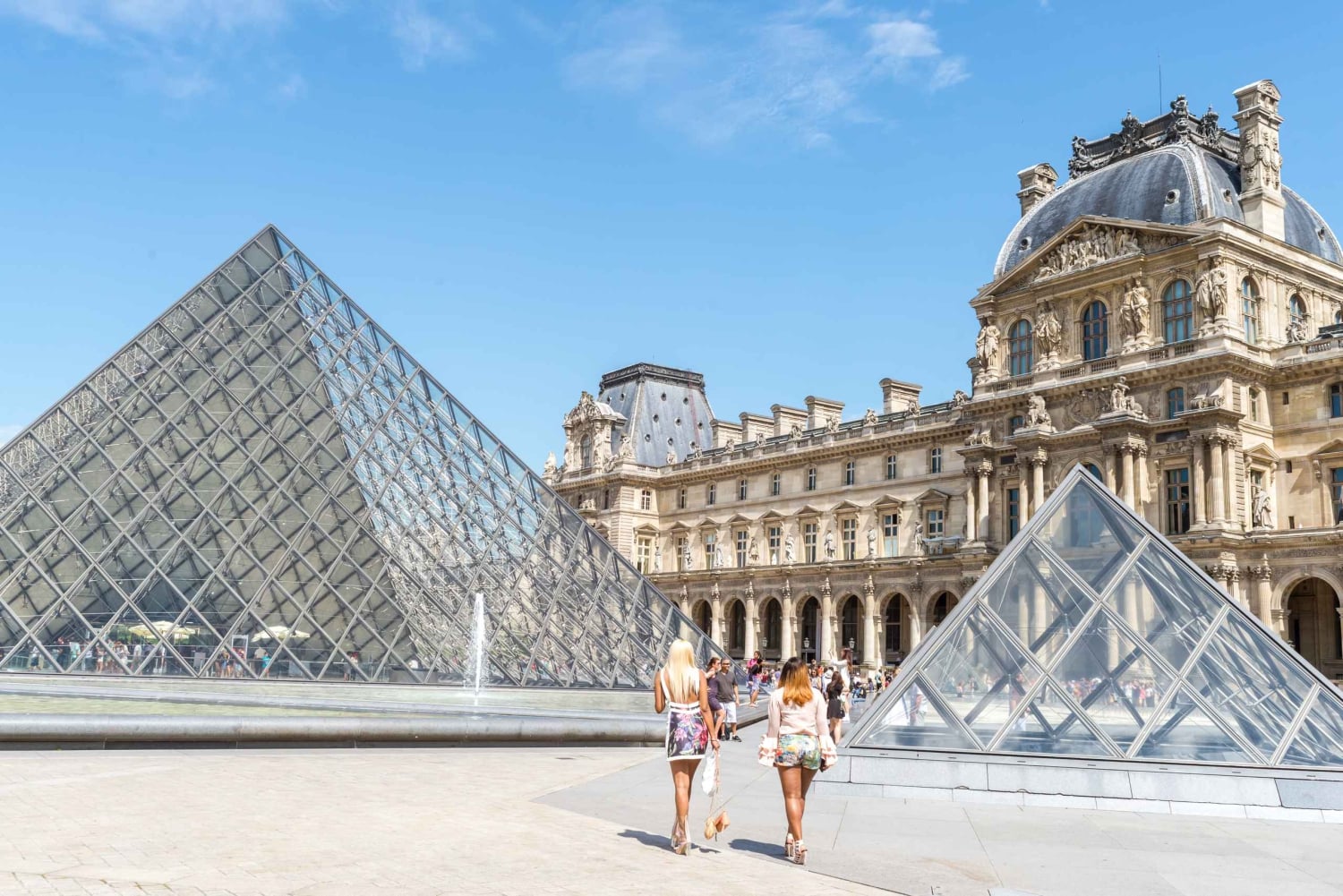 Museo del Louvre: tour guidato per piccoli gruppi con ingresso prioritario