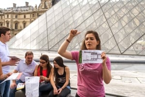 Louvre Museum: Skip-the-Line Small Group Guided Tour