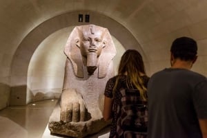 Louvre Museum: Skip-the-Line Small Group Guided Tour