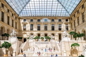 Museo del Louvre: tour guidato per piccoli gruppi con ingresso prioritario