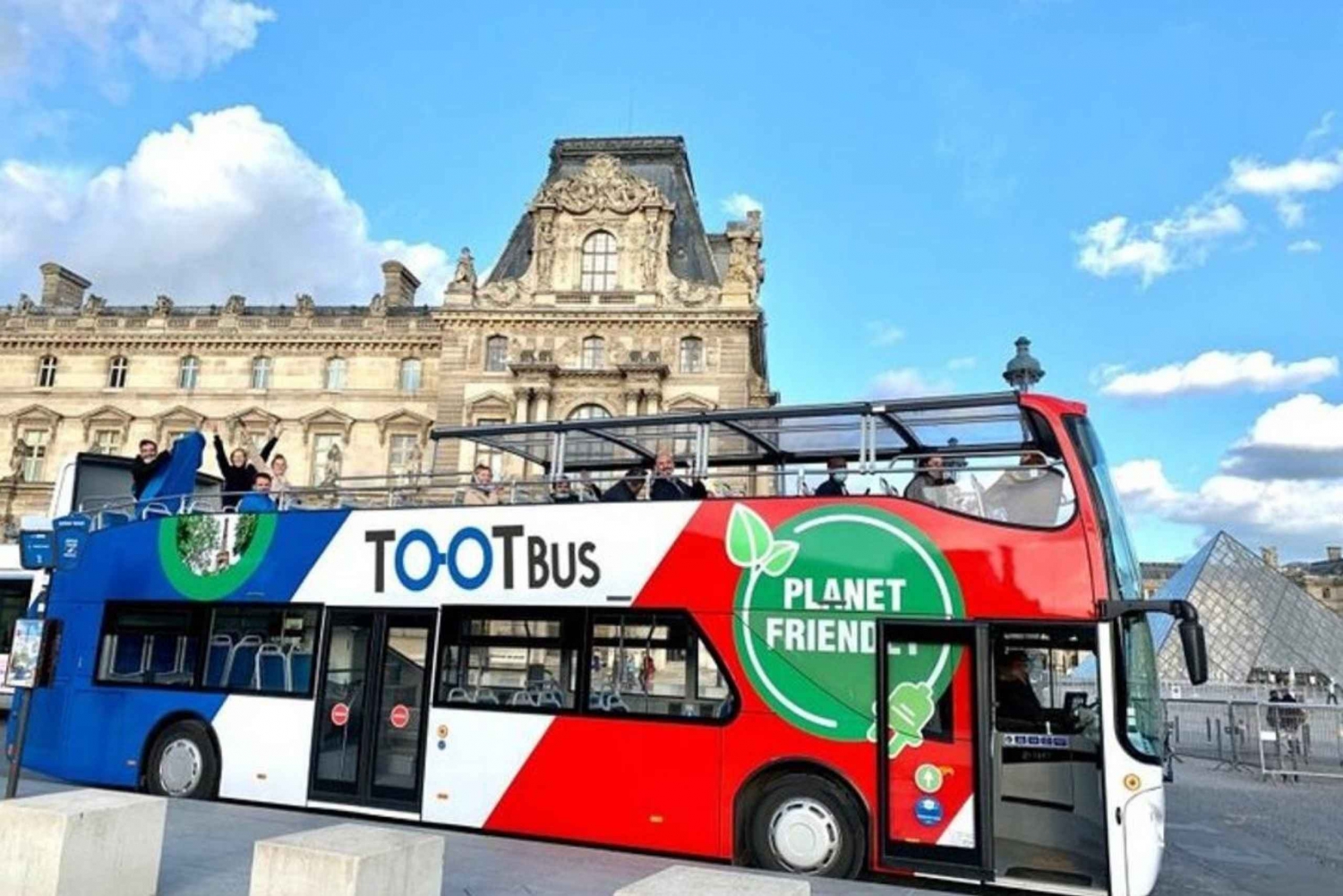 Louvre Museum with hop on hop off bus
