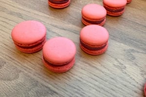 Paris: Macaron Baking Class in Central Paris