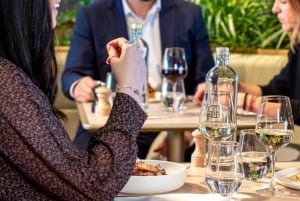 Lunsjreservasjon på Madame Brasserie med Seinen-cruise