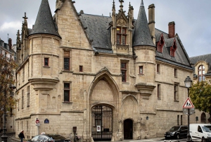 Tour a piedi del Marais: gli intrighi dei re di Francia