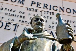 Moët & Chandon vingård och vinkällare 7 provsmakningar Privat champagne