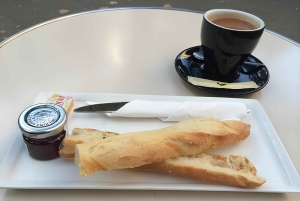 Montmartre före folkmassorna: Rundvandring & frukost