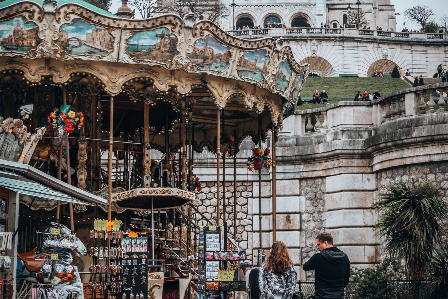 Paris: Montmartre Walking Tour with a Parisian guide