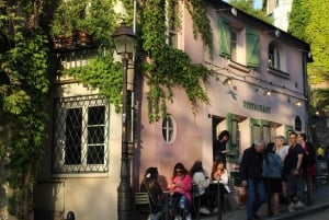 Séance de peinture et visite pied à Montmarte pour les enfants !
