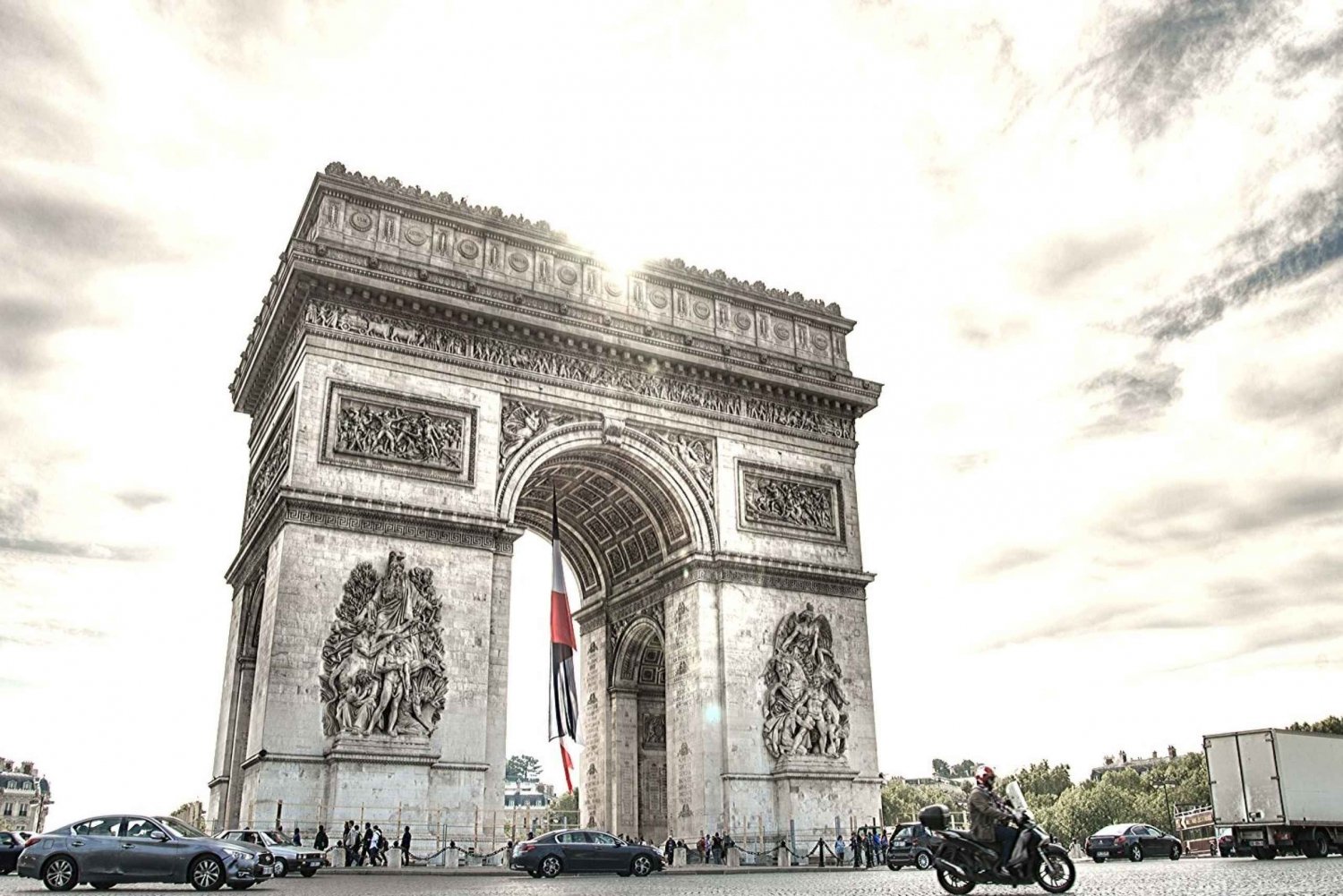 Paris: Private Layover Tour
