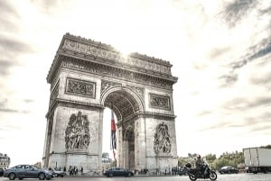Paris: Private Layover Tour